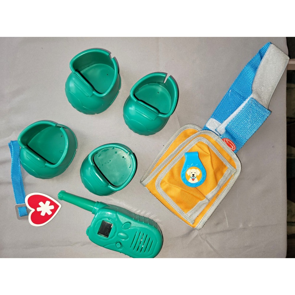 Melissa & Doug Pretend Play Doctor & Nurse Kit Medical Bag & Accessories